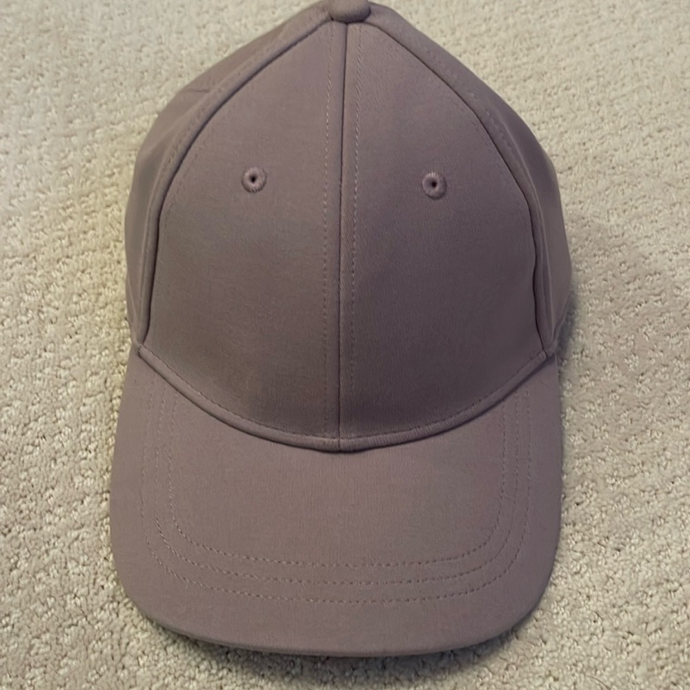 Lululemon female cap